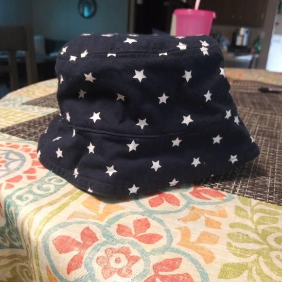 Bucket hat - Picture 2 of 6